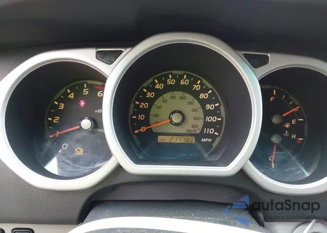 2005 Toyota 4Runner Sr5 V6 z USA, uszkodzony, nr VIN JTEZU14R250052193